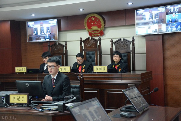 法院强制执行对方没钱怎么办？出借人这样做会被法院罚款